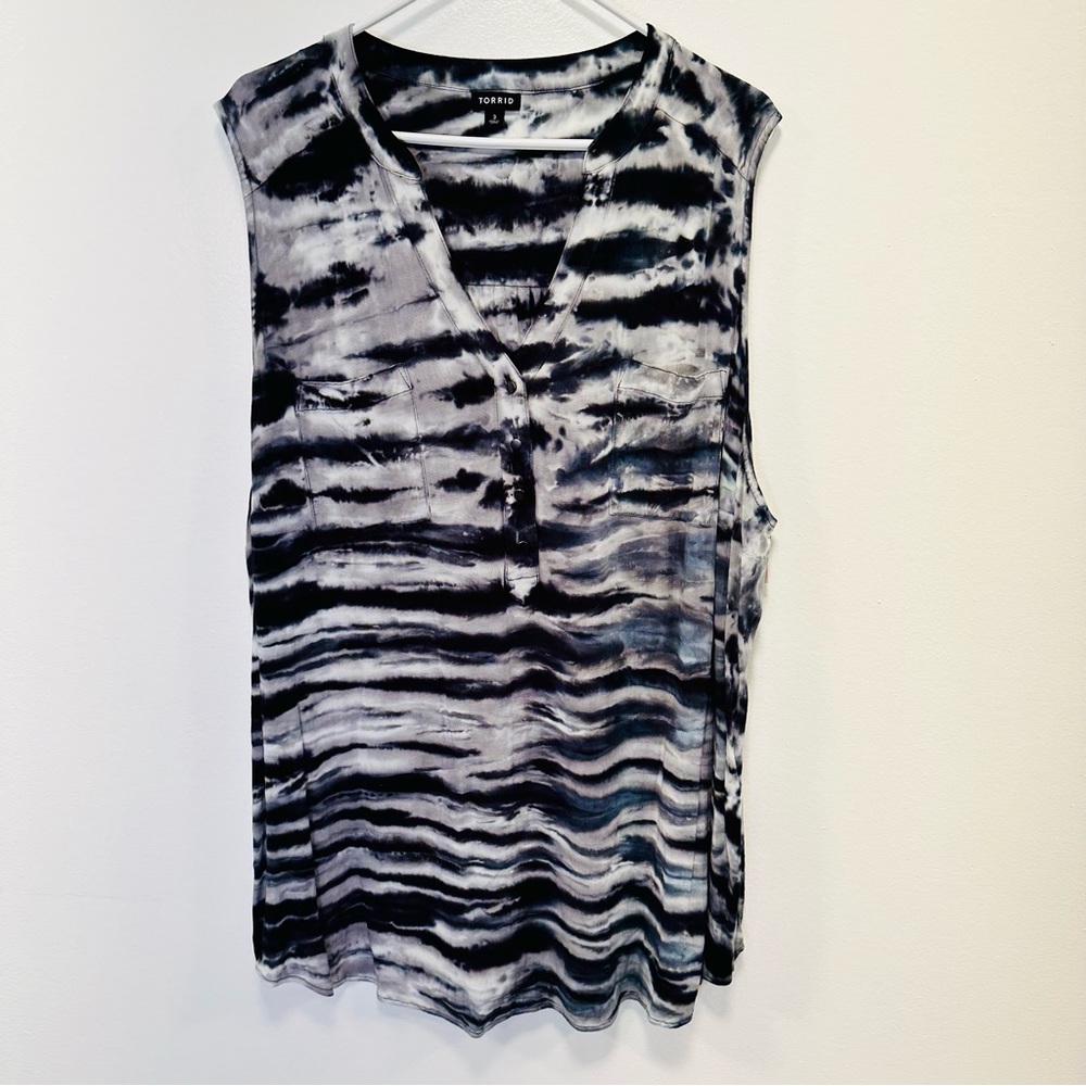 Torrid top! Torrid blue tie dye tunic length tank top dress women’s size 3!